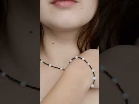 Комплект Чокер+Браслет Шпінель чорна + вставки Перли d-6х1,8мм фур-ра гіп-на колір срібло, видео 1