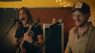 Quiet Oaks - Laugh It Up