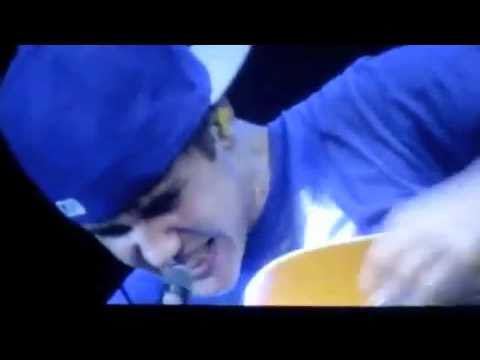 Justin Bieber Crying On Stage During Favorite Girl