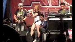 Eny Sagita - Ngamen 12 [Live In Pekan Raya Blitar]  - Durasi: 4:59. 