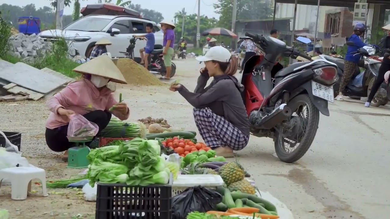 Harvest wild peanuts and goes to Market sale 