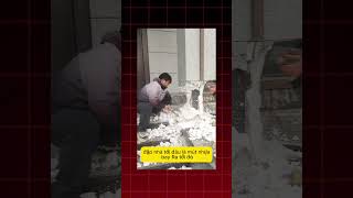 Là cột xi măng dữ chưa