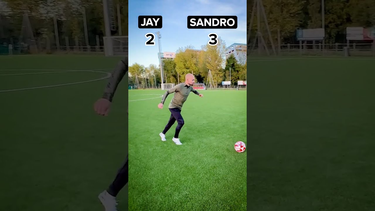 AMATEUR vs PRO no-look passing challenge