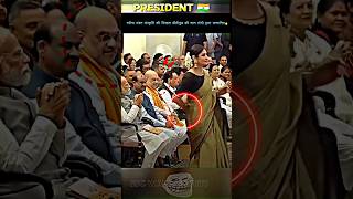 - Bollywood Heroine Raveena Tandon Honoured By President Murmupm