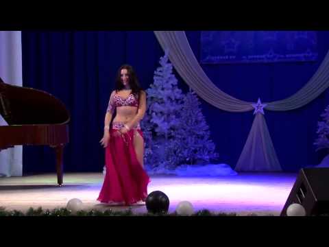 Drum solo belly dance performance by Yana Bass