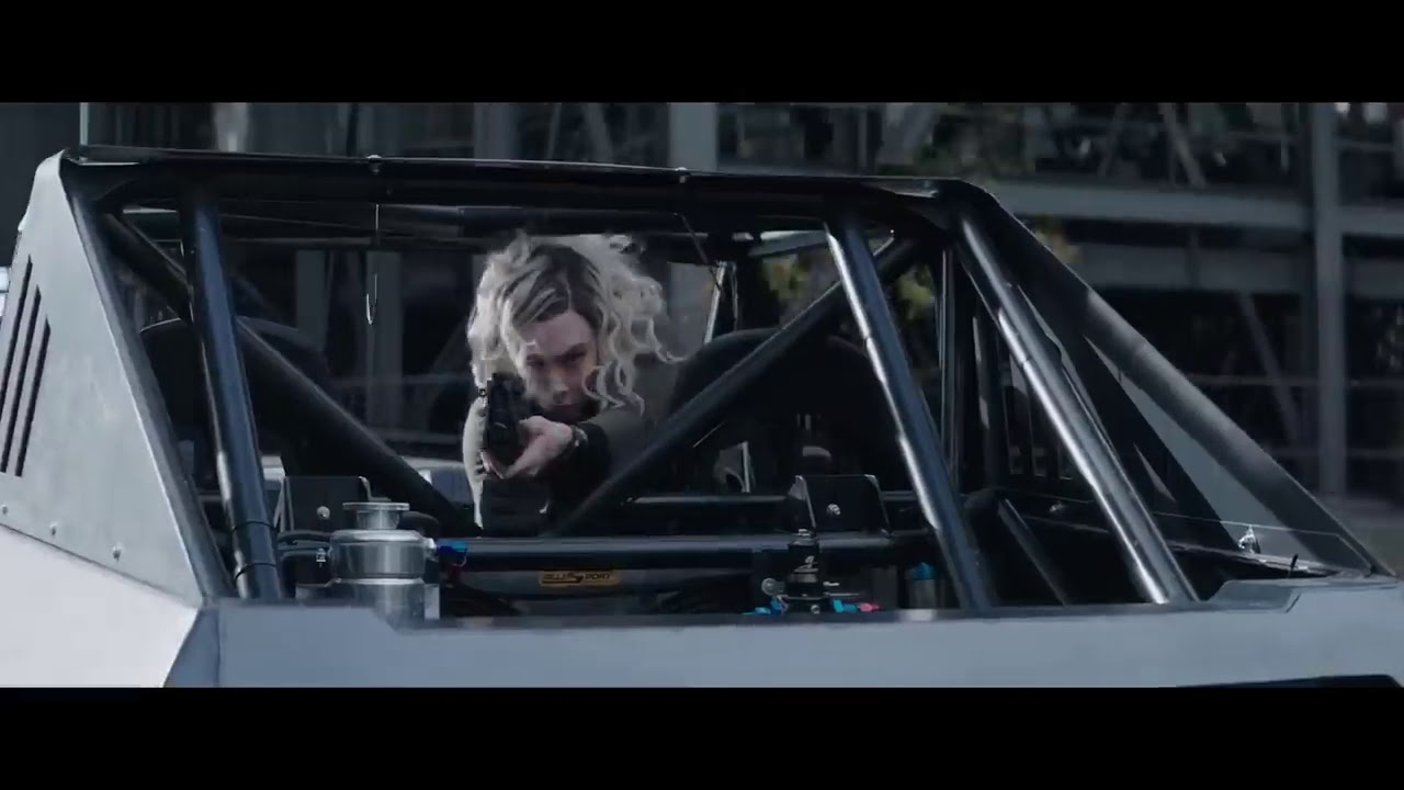 Fast and furious:hobbs and shaw /Car chase scene (Fist fight)