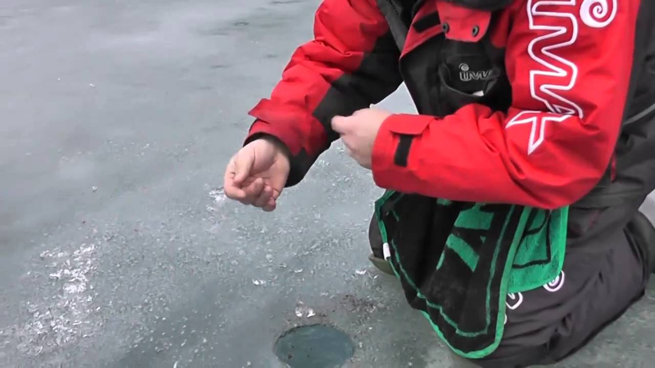 Wędkarstwo Podlodowe  Szybkościowe łowienie bałałajką