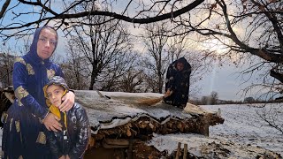 Download Lagu Love Amid the Chaos: Did Tayeba and Hamid Reza Survive in the Mountains?😭🤲 MP3