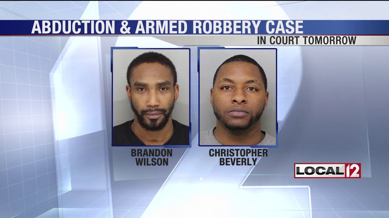 Subway employee helps police catch armed robbery suspect - YouTube