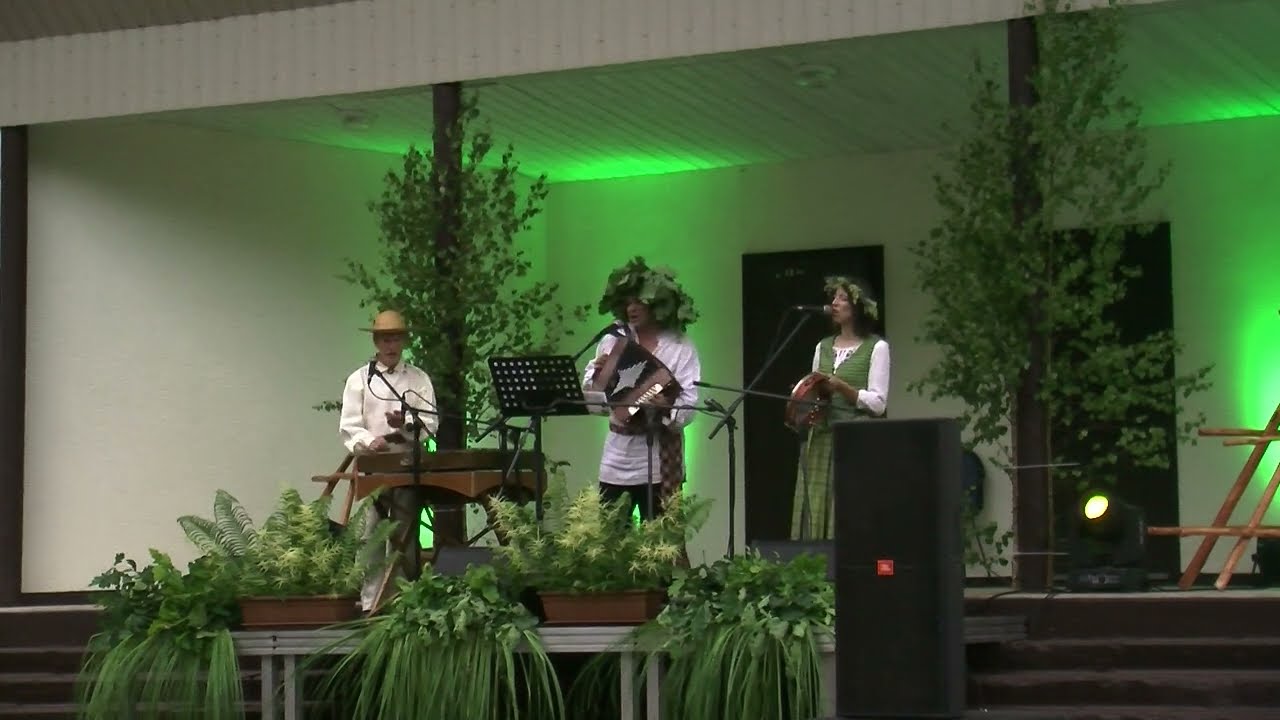 Treis vosoras saturieju - Maskačkys spieļmani