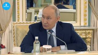 Wladimir Putin: Schröder ist nicht Putins Freund, sondern ein mutiger deutscher Staatsmann