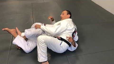 Inverted half guard pass.