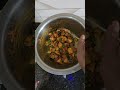Is tarah se banaoge to khichdi or bhigona banaoge to tahari😋#minivlog #shortsvideo