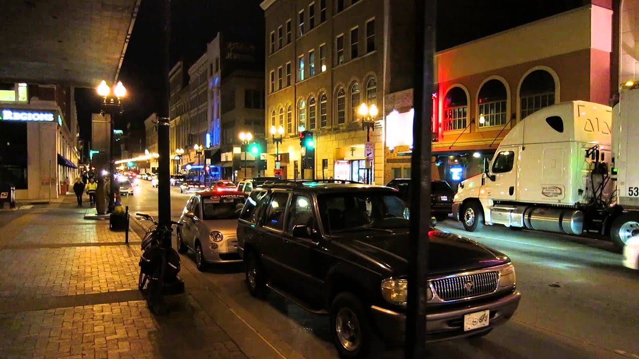 Canon S110 / 1080 / 24p / H.264 / stabilized night sample 