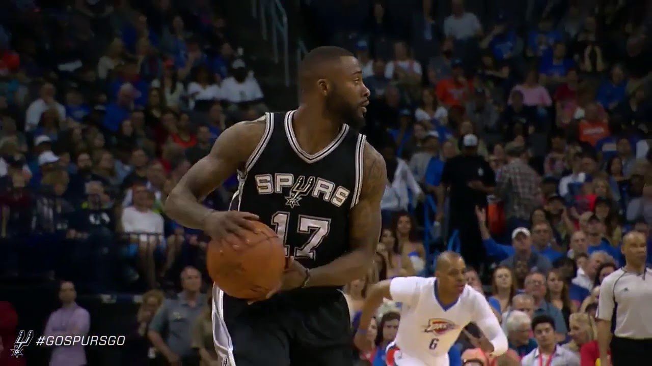 Assist of the Game: Simmons to Anderson Back to Simmons