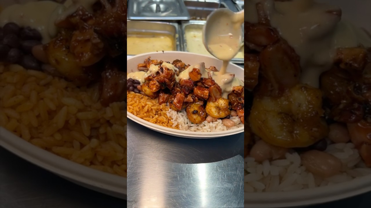 The SURF & TURF BURRITO BOWL from Tacobee’s Mexican Grill in Brooklyn NYC! 🍤🍗🌯🍚🔥🤤 #DEVOURPOWER