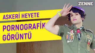 Zenne'de askeri heyete pornografik fotoÄŸraf sunma sahnesi | Zenne