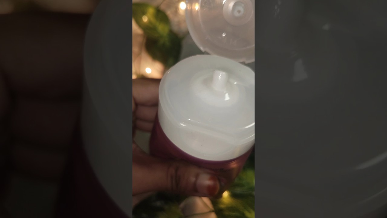 Let's clean face with pond's bright beauty 👍👌|| 