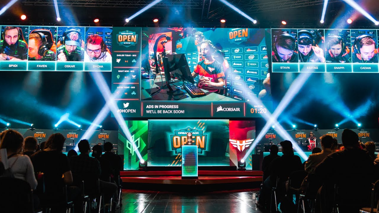 Dreamhack Leipzig 2020 / Canon EOS R w/ Canon RF 35MM F1.8 Cinematic