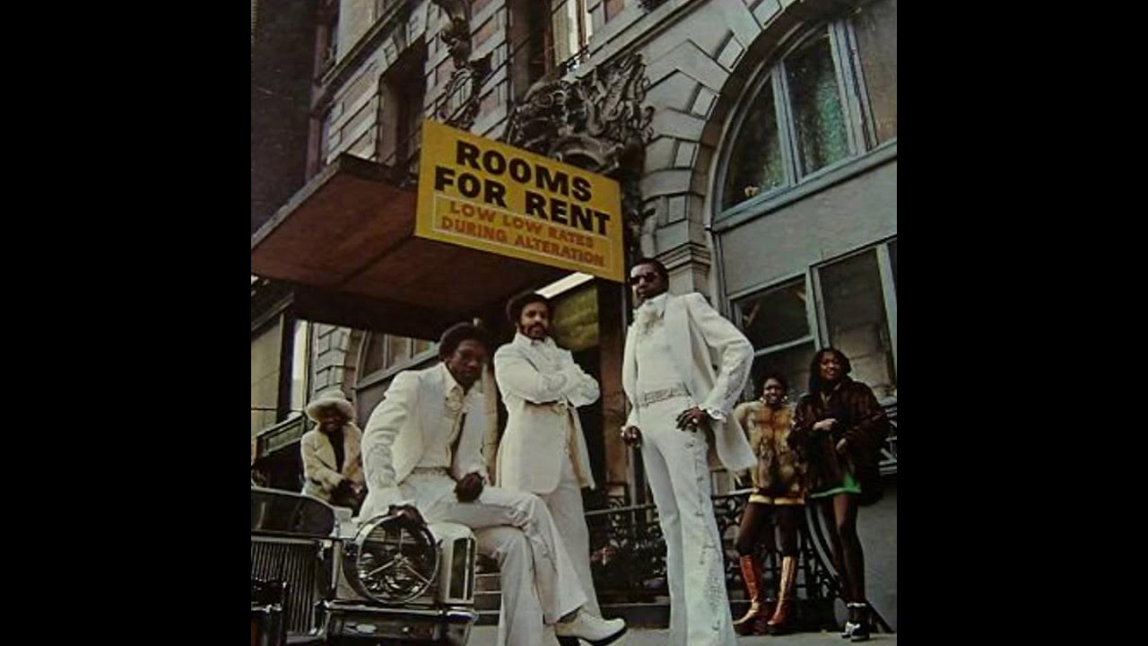 Low rent. I am the low. Hit the bong. Low rent. Спектр эйс.