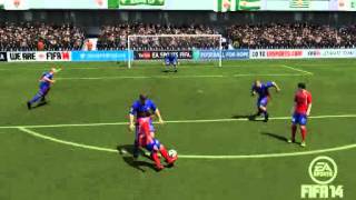 2014 02 05 Guy splits some defenders standing flat footed   FIFA 14 screenshot 5