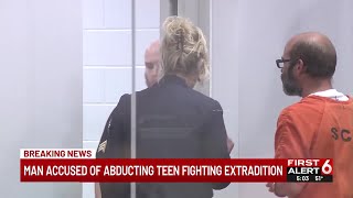 Man accused of abducting Wisconsin teen fighting extradition