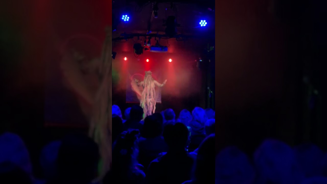 Harley Quim as The Kraken at Sassy Cabaret Club, Brighton UK. Halloween 2025.