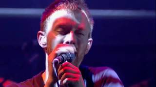Life In A Glasshouse - Live on Jools - 2001 (Radiohead - Amnesiac)