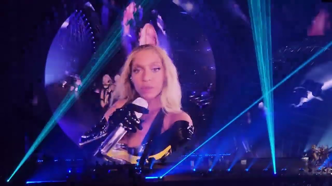 Beyoncé - America Has A Problem & Pure/Honey Houston Night 2 Renaissance World Tour