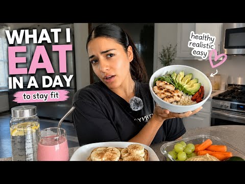 WHAT I EAT IN A DAY WHILE TRYING TO STAY FIT AS AN 18 YEAR OLD