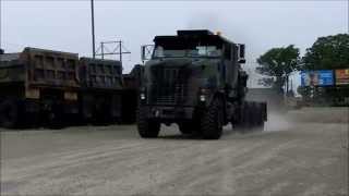 M1070 8x8 Oshkosh HET Military Tractor Truck