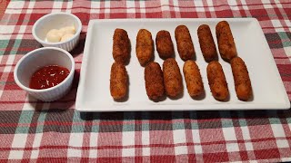 Palitos de papas con perejil y tocineta