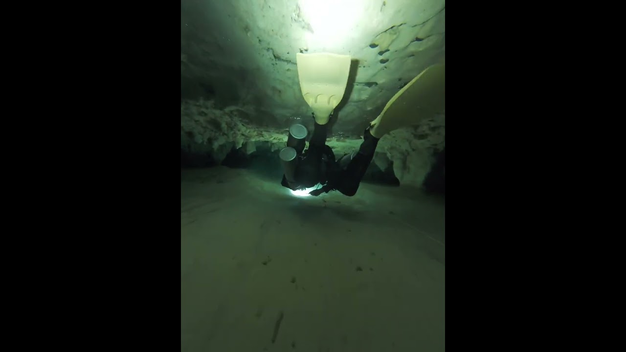 Dos Pisos, Tulum, Mexico. November 2025