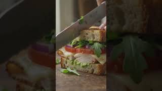 The ultimate sandwich crunch. 🥪✨ Listen closely... 🔪 #ASMR #Foodie #Satisfying #Crunch