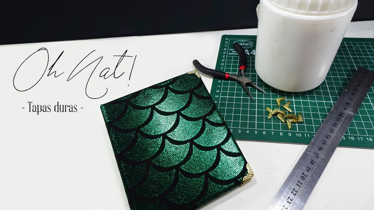 Cómo hacer tapas duras usando tela