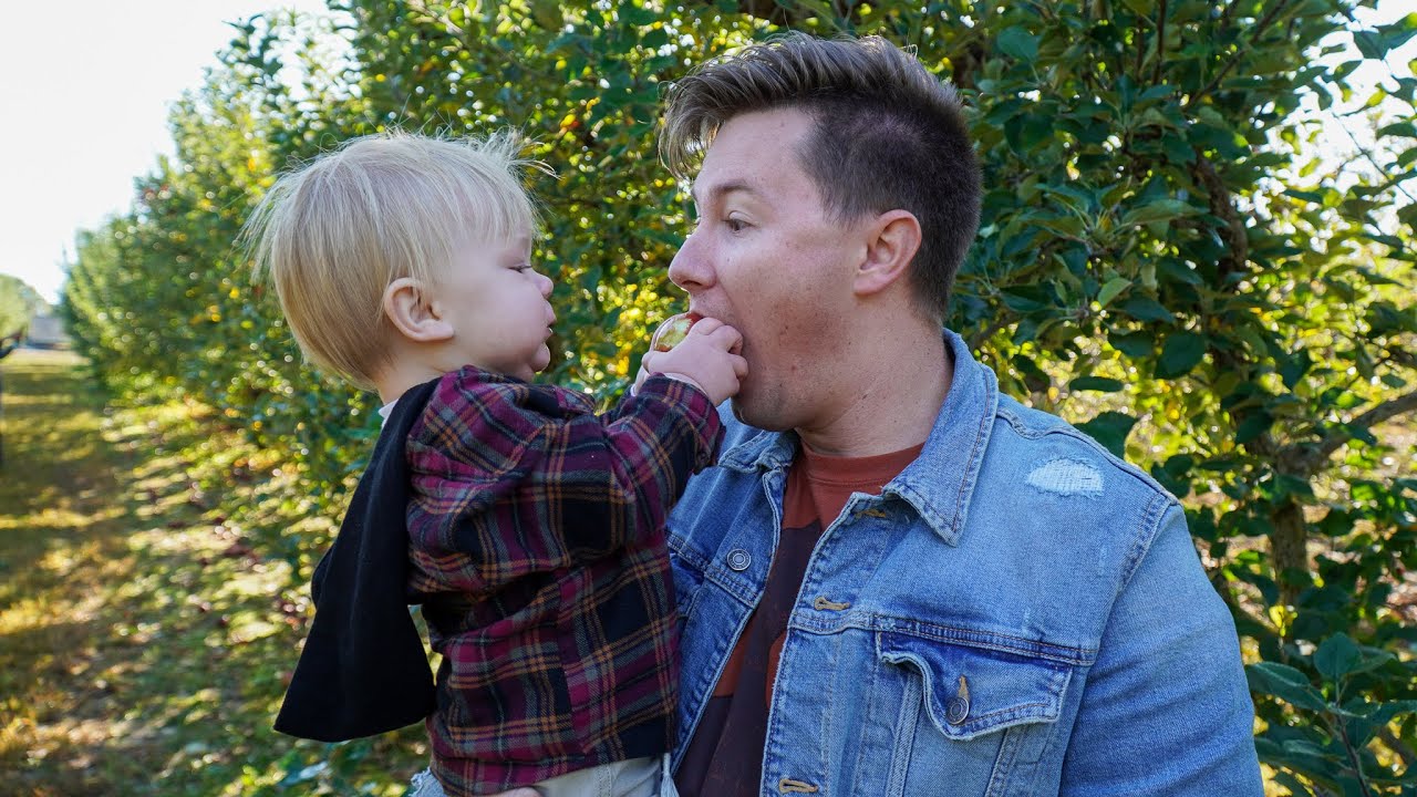 Apple Picking! | Justus Orchard Hendersonville, North Carolina