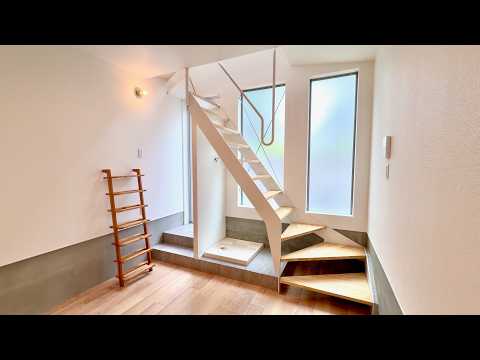 This Tiny Tokyo Apartment Has Its Own Staircase!🤯 – 14 sqm / 150 sqft (Ep.116)