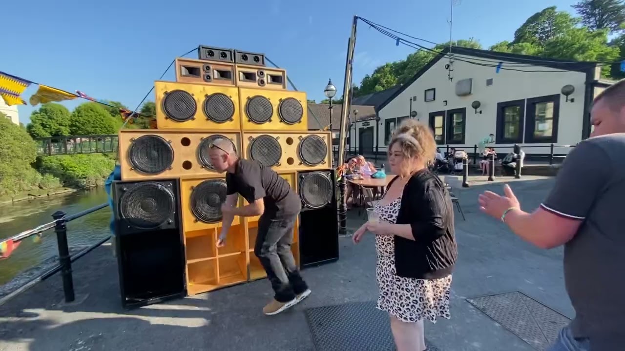 Real Roots Sound System - Benjannin “Serve The People”