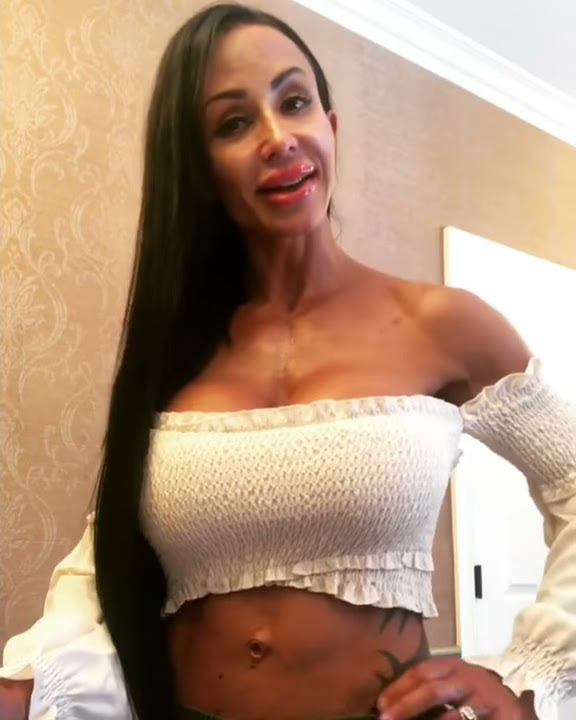Film Superstar Jewels Jade Talks Ball Refill Experience!