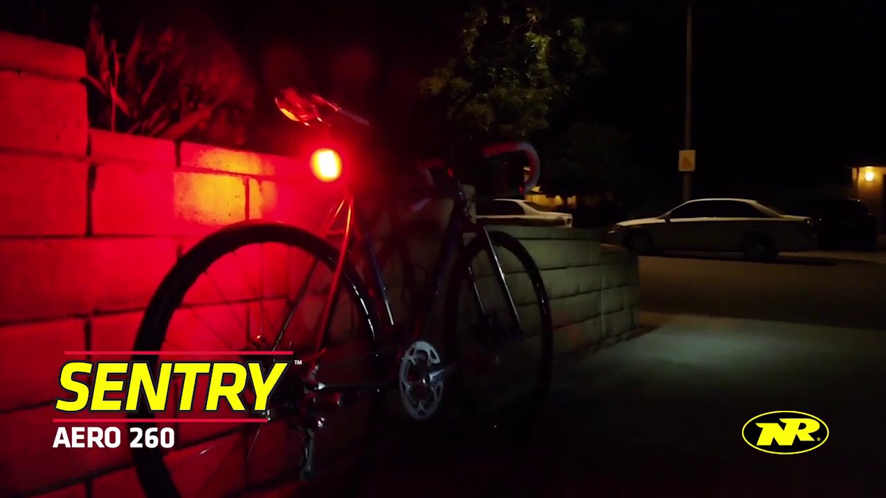Feu Arrière Vélo NiteRider Vmax+ 150 Lumens - Fixation Tige De Selle Ou Vêtement, Noir