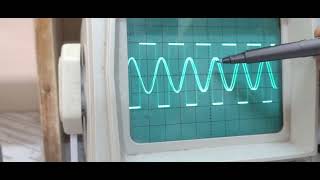 Schmitt Trigger Circuit Experiment