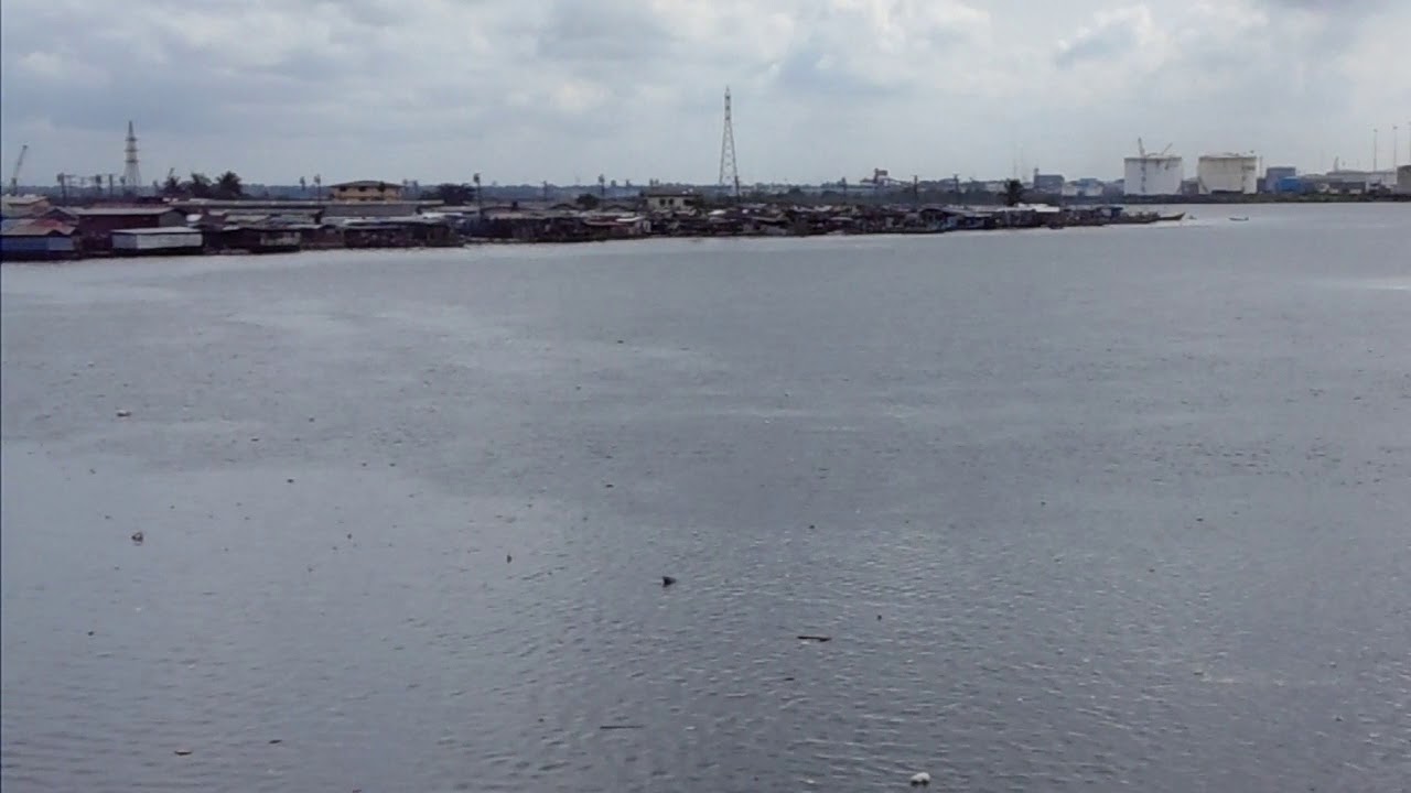 Into Monrovia - Along side the Du river - Ep 5