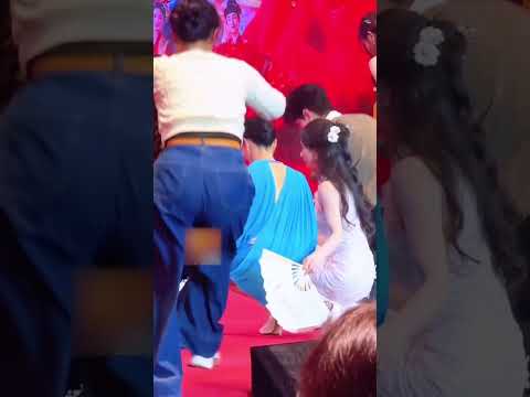 Female celebrities protect each other#estheryu #cynthiaerivo #ariana #usaus #fyp