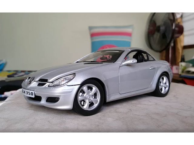 Welly 1/18 Diecast - Mercedes-Benz SLK 350 - YouTube