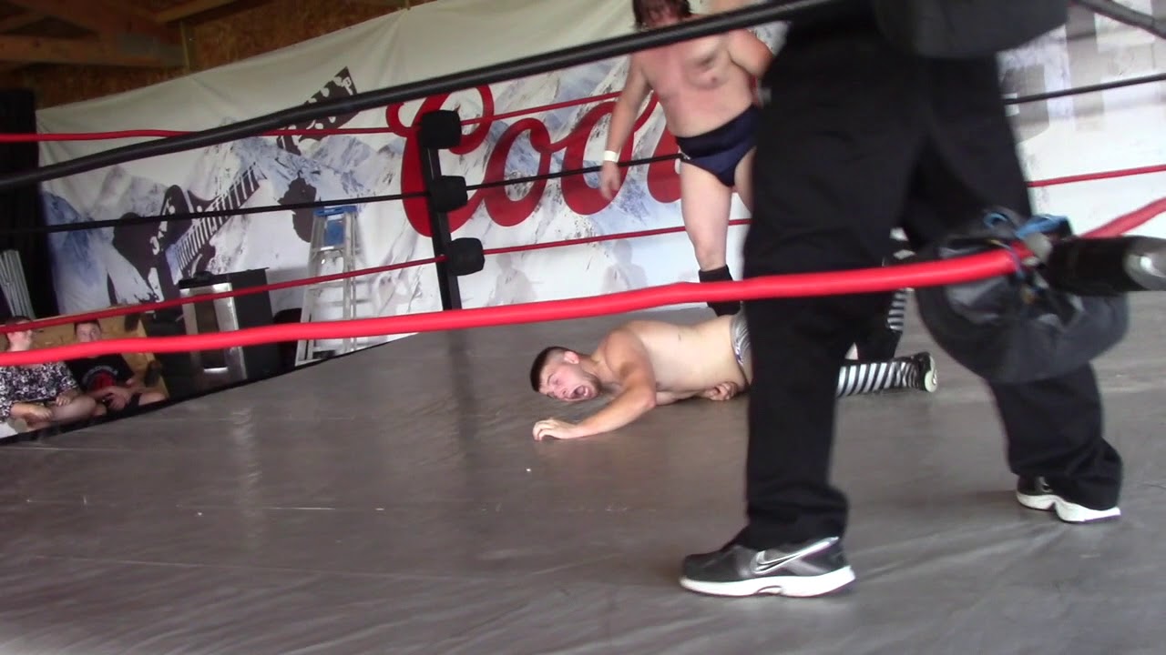 SMI Match 2: Derek Neal vs Bradley Prescott IV