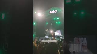 RYAN LIVE PERFORMANCE 52