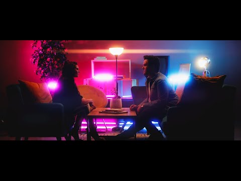 Wit & Swart – Emil Paul feat. Charlize Berg (Amptelike Musiekvideo)