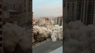 Deprem Yıkım Anları