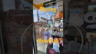 Playing MaxxGrab