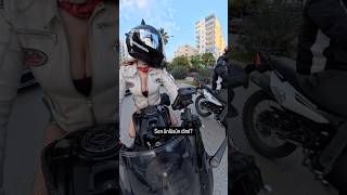 Işıklarda Sürpriz Ama Rota Hep Tek Kişilik Şkı